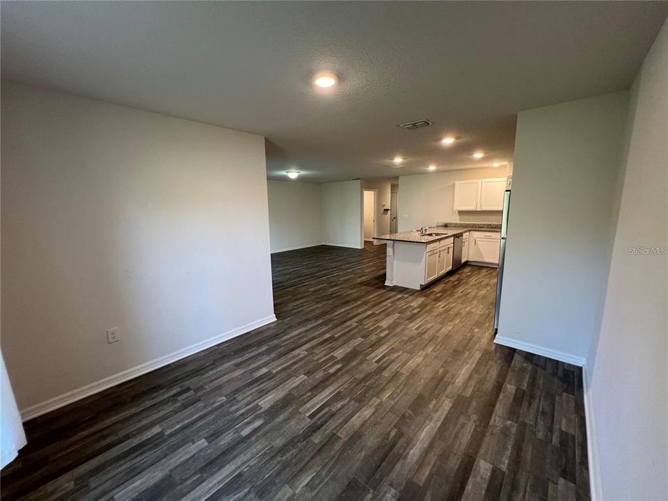 For Sale: $302,000 (4 beds, 2 baths, 1818 Square Feet)