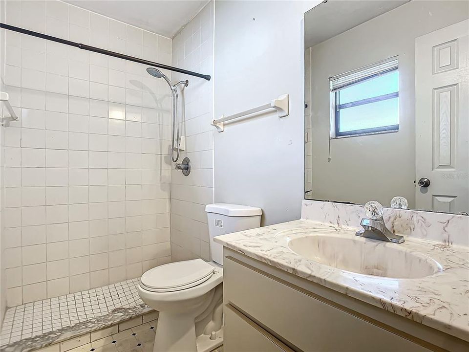 Walk-in shower stall