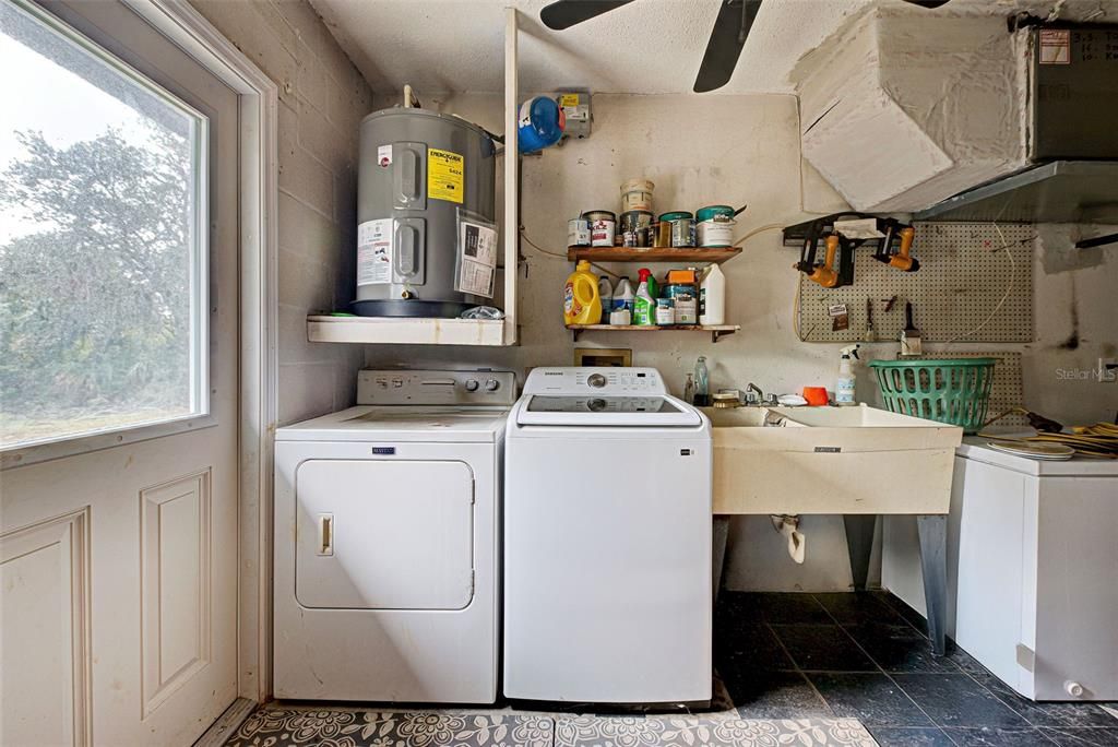 LAUNDRY IN GARAGE