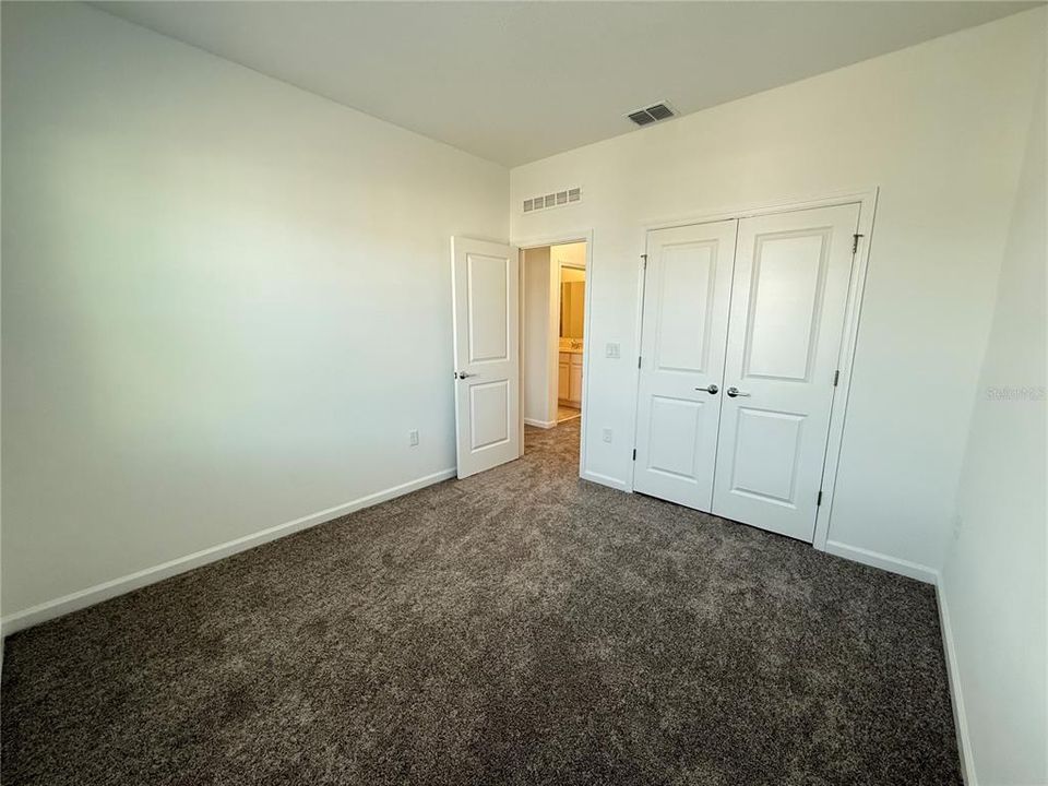 For Rent: $2,750 (3 beds, 2 baths, 1821 Square Feet)