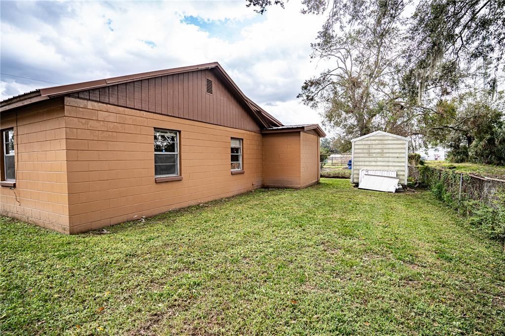 For Sale: $195,000 (4 beds, 2 baths, 1748 Square Feet)