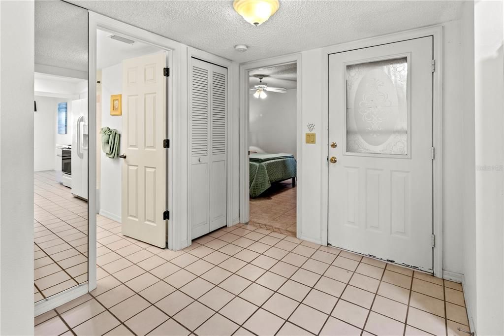 Foyer looking towards the guest bedroom and bathroom