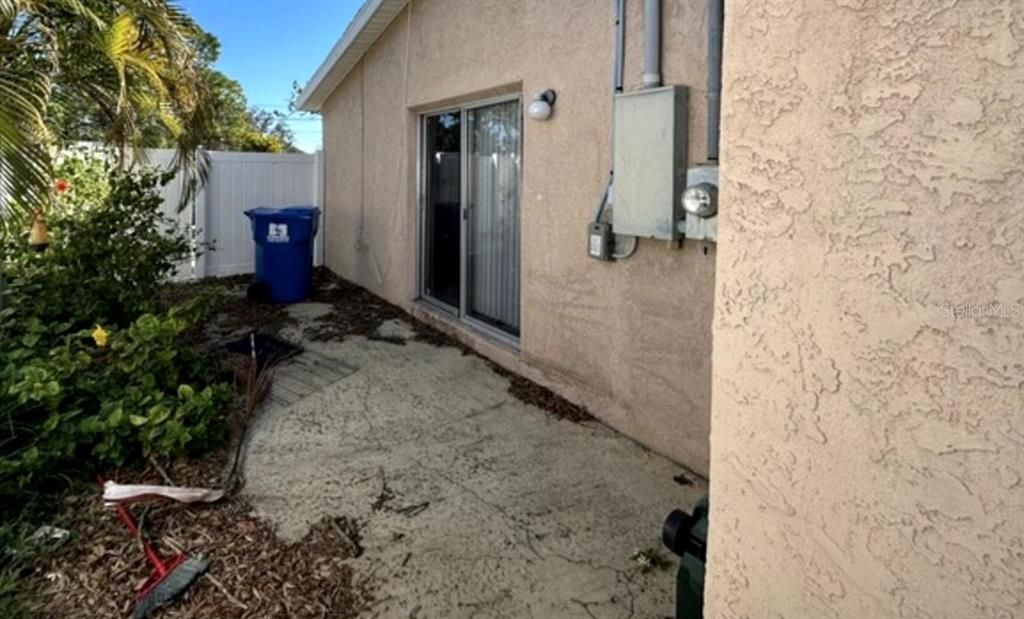 For Sale: $250,000 (3 beds, 1 baths, 1175 Square Feet)