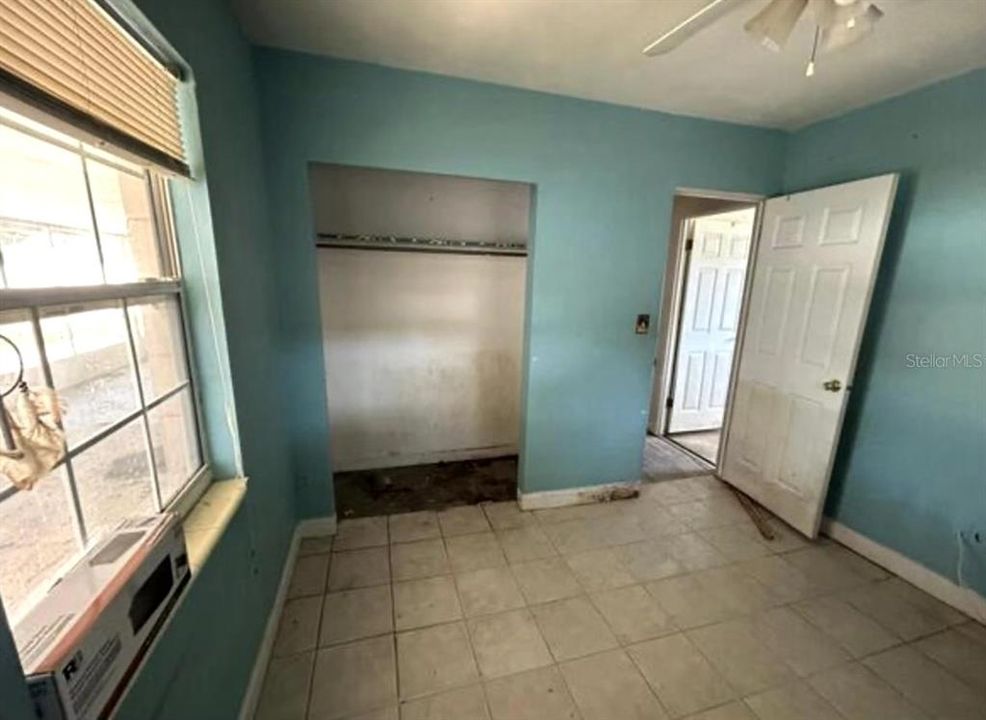 For Sale: $250,000 (3 beds, 1 baths, 1175 Square Feet)