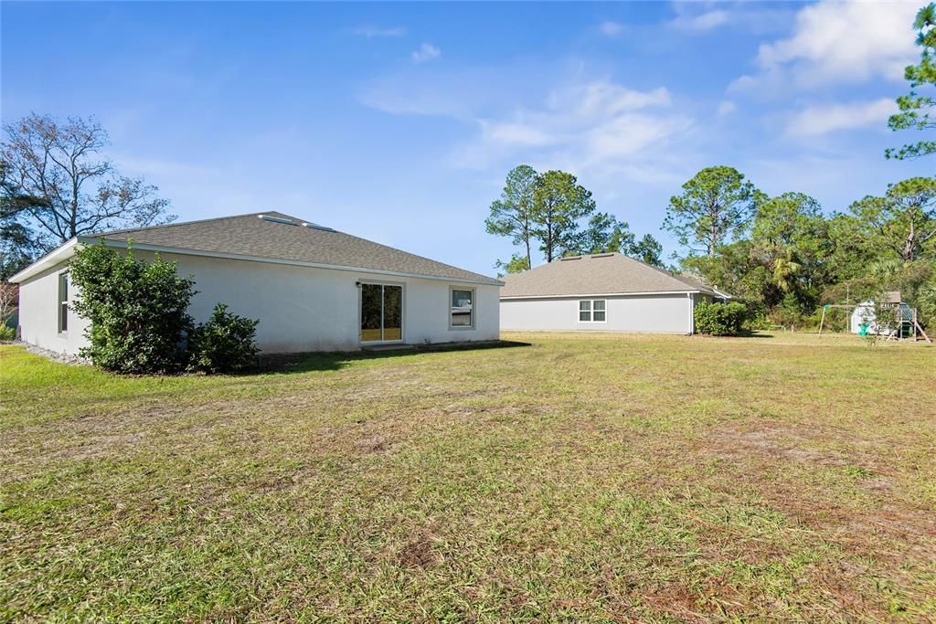 For Sale: $320,000 (4 beds, 2 baths, 1806 Square Feet)