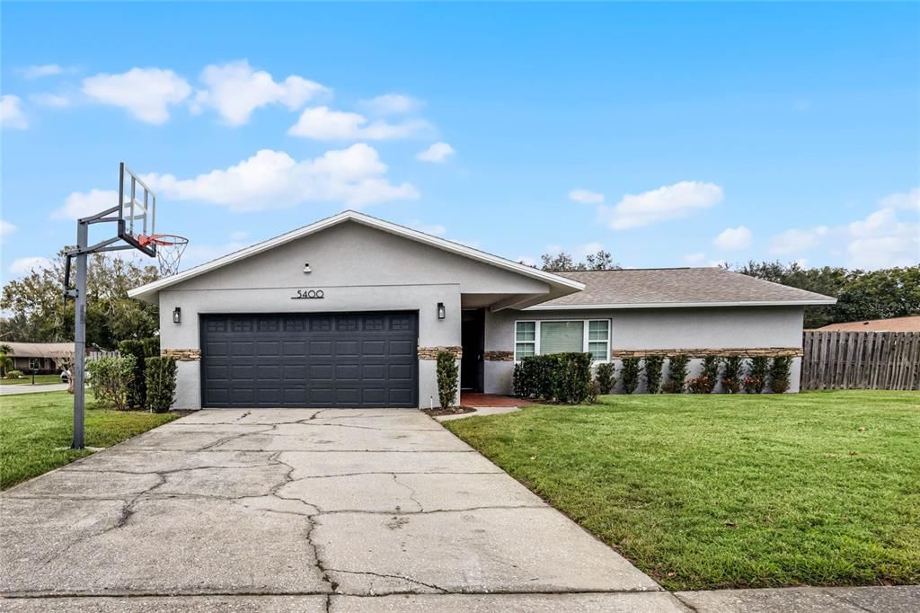 For Sale: $529,900 (3 beds, 2 baths, 1713 Square Feet)