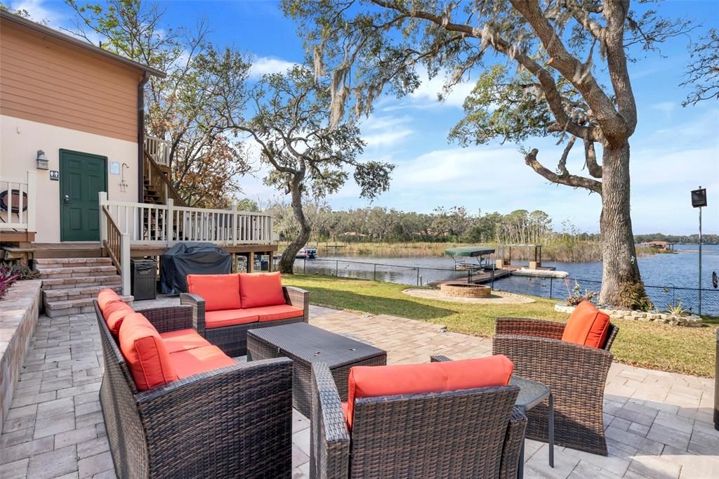 For Sale: $999,999 (4 beds, 3 baths, 3484 Square Feet)