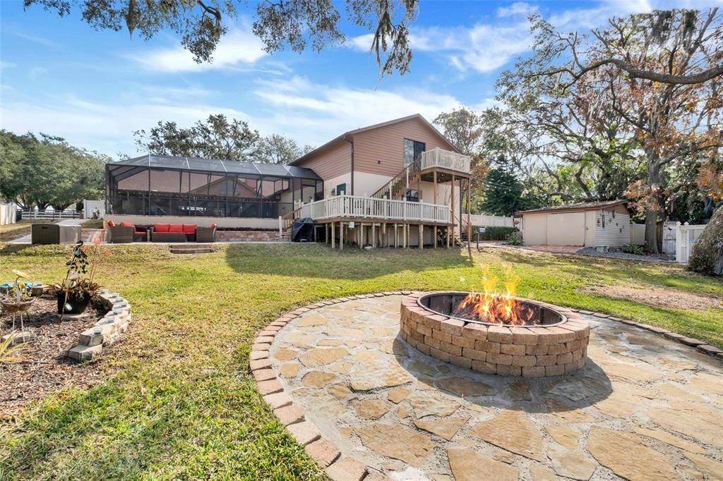 For Sale: $999,999 (4 beds, 3 baths, 3484 Square Feet)