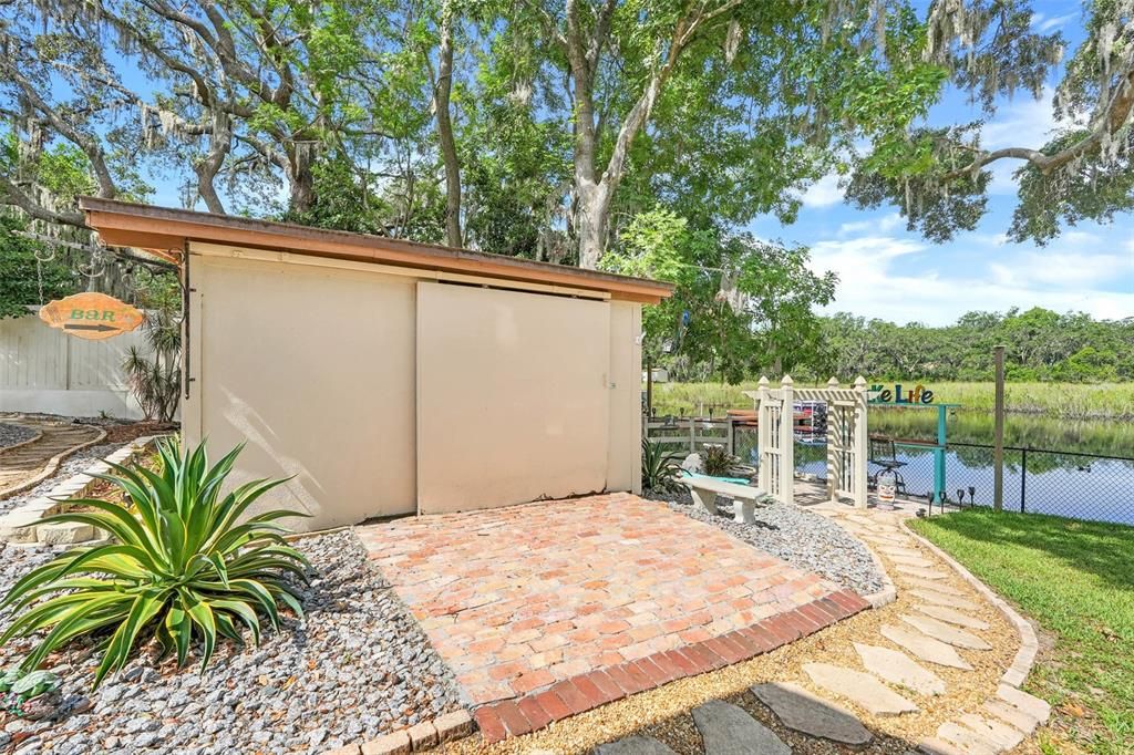 For Sale: $999,999 (4 beds, 3 baths, 3484 Square Feet)