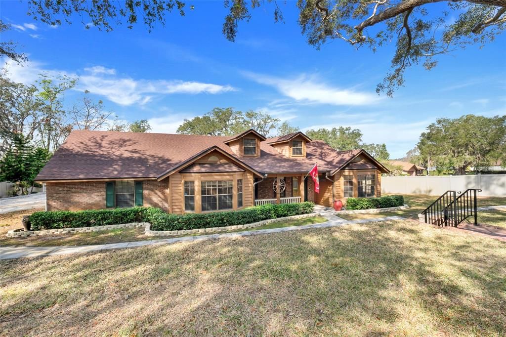 For Sale: $999,999 (4 beds, 3 baths, 3484 Square Feet)