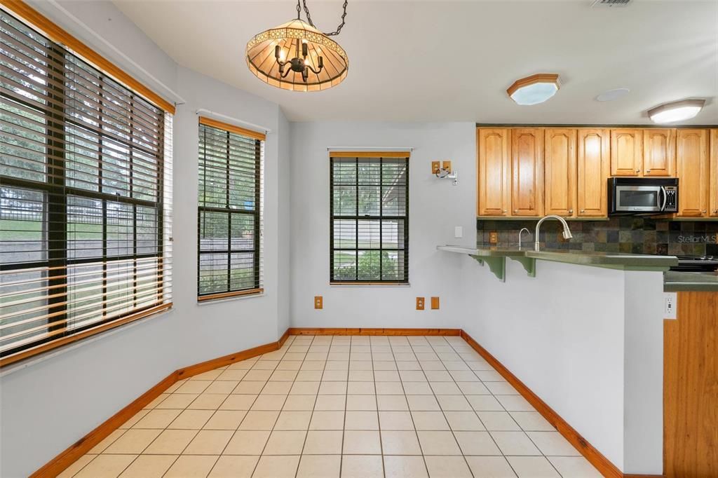 For Sale: $999,999 (4 beds, 3 baths, 3484 Square Feet)