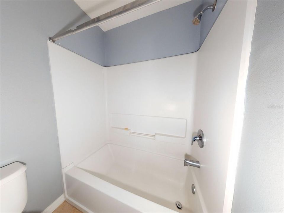 For Sale: $275,000 (3 beds, 2 baths, 1452 Square Feet)