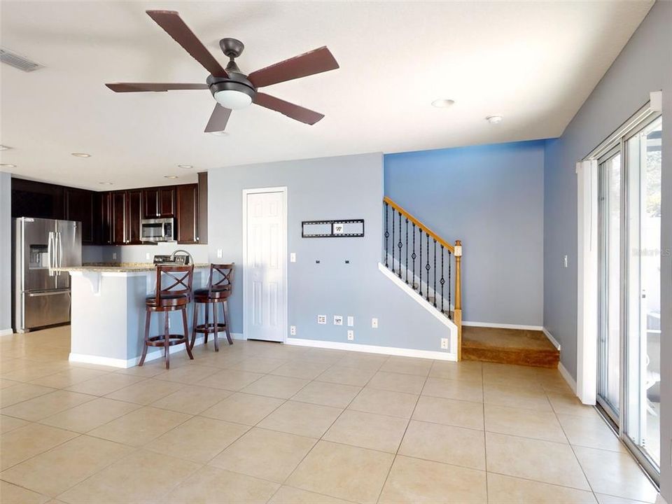 For Sale: $275,000 (3 beds, 2 baths, 1452 Square Feet)