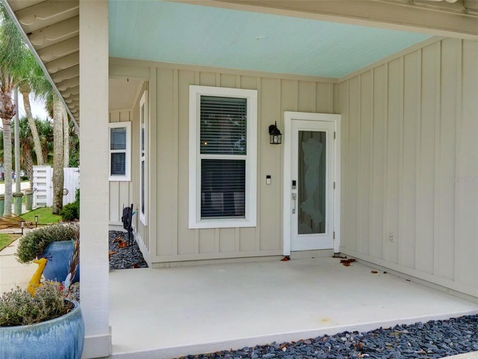 Front Entry w/ Custom Etched Door