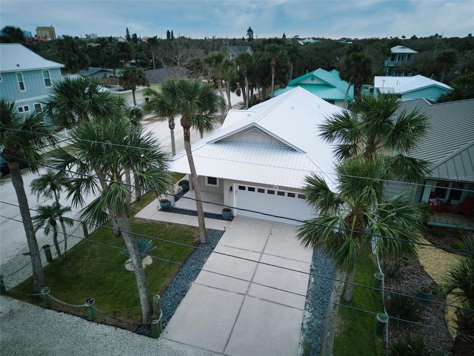 For Sale: $1,195,000 (3 beds, 2 baths, 1511 Square Feet)