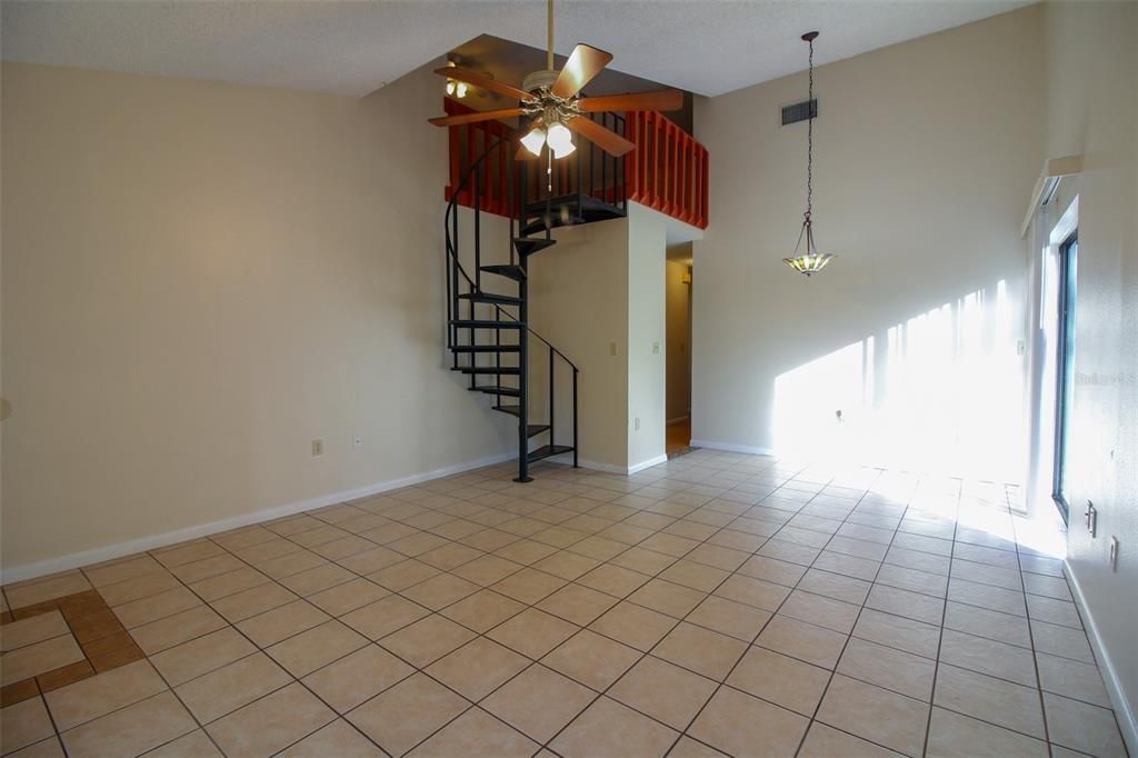 For Rent: $1,550 (2 beds, 2 baths, 886 Square Feet)