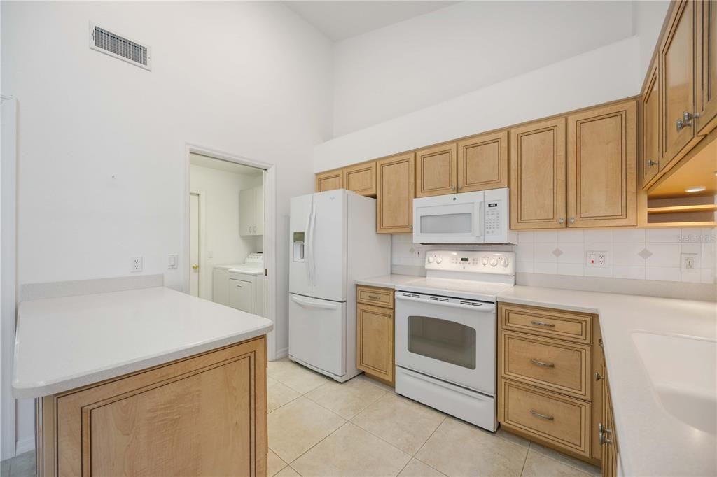 For Sale: $449,000 (3 beds, 2 baths, 1901 Square Feet)