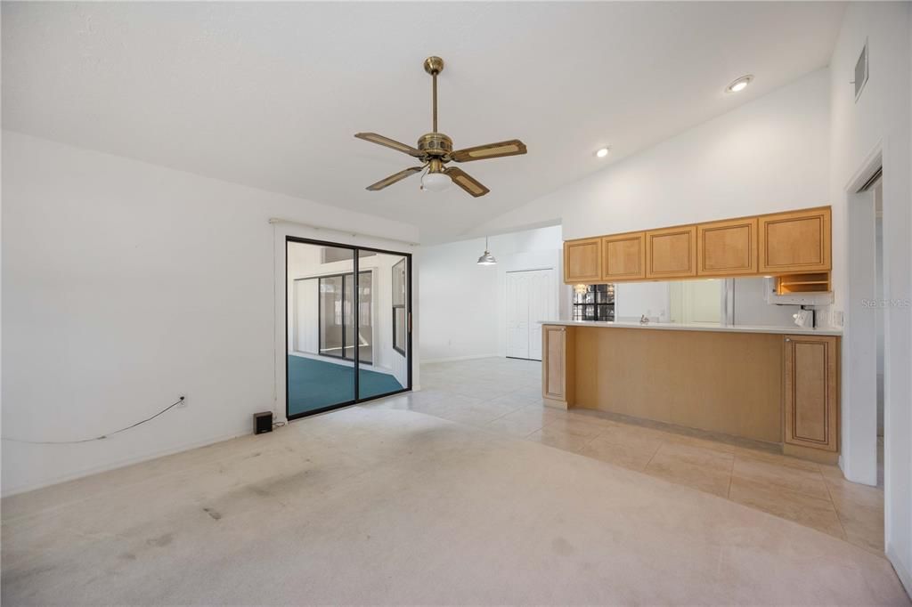 For Sale: $449,000 (3 beds, 2 baths, 1901 Square Feet)