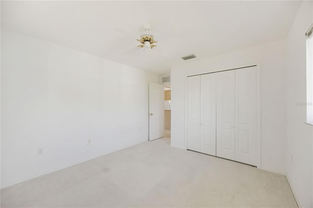 For Sale: $449,000 (3 beds, 2 baths, 1901 Square Feet)