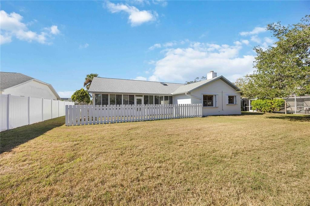 For Sale: $449,000 (3 beds, 2 baths, 1901 Square Feet)