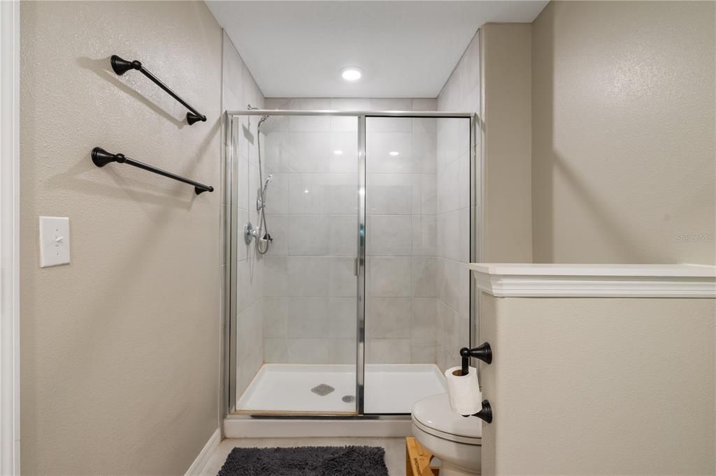 ENSUITE SHOWER