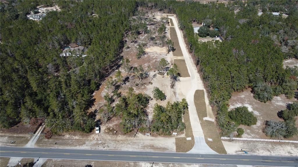 待售: $174,000 (2.37 acres)