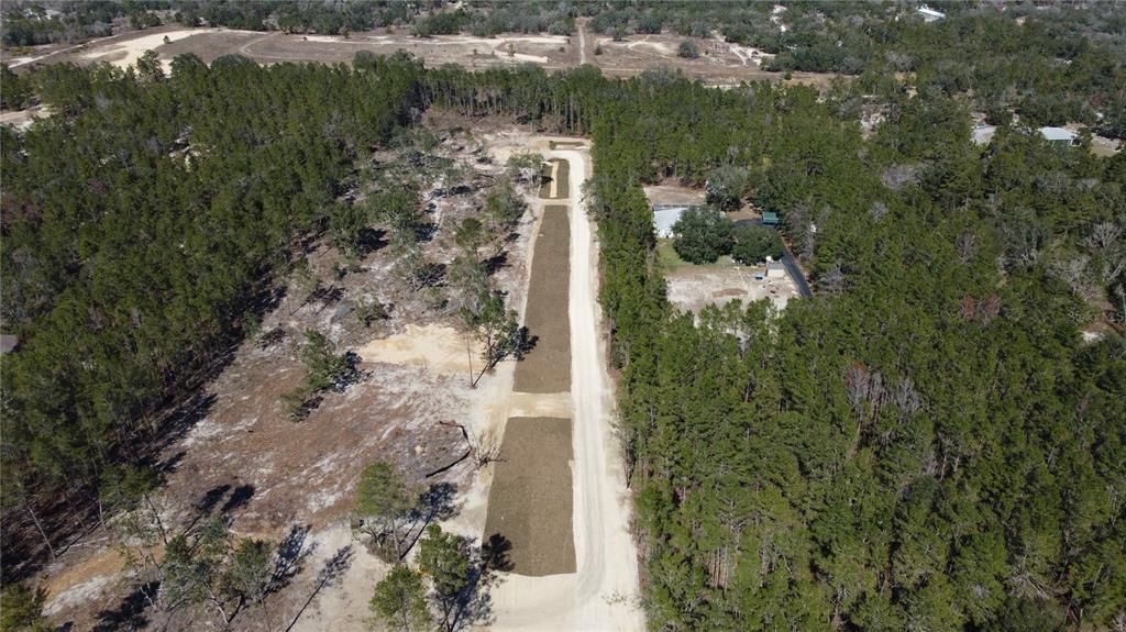 待售: $174,000 (2.37 acres)