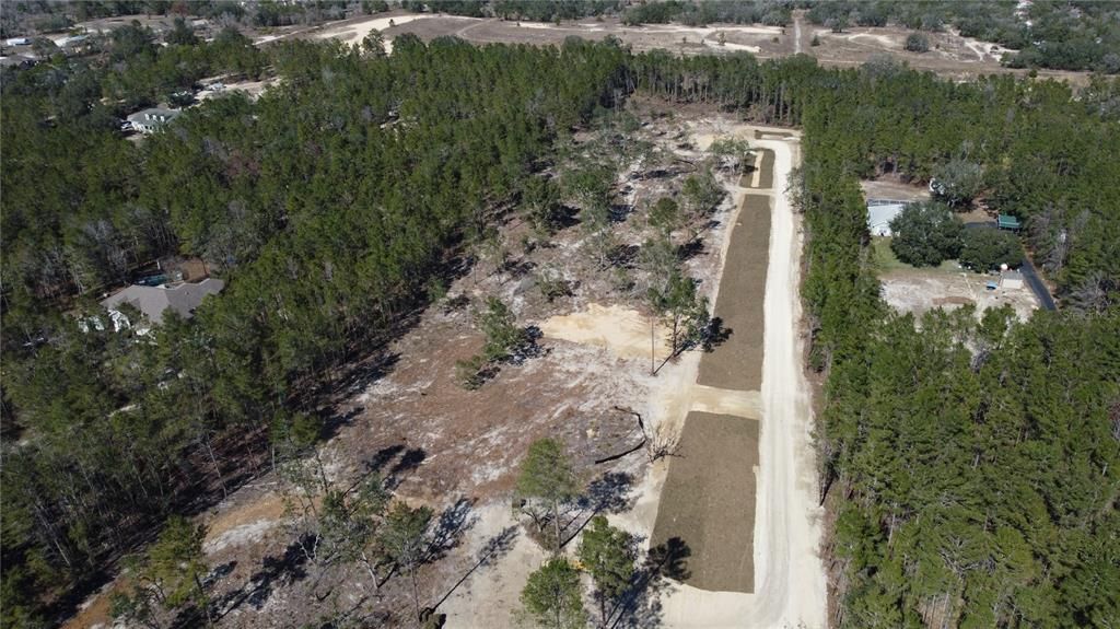 待售: $174,000 (2.37 acres)