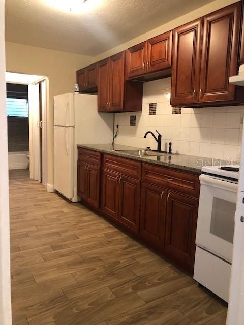 For Rent: $1,295 (1 beds, 1 baths, 540 Square Feet)