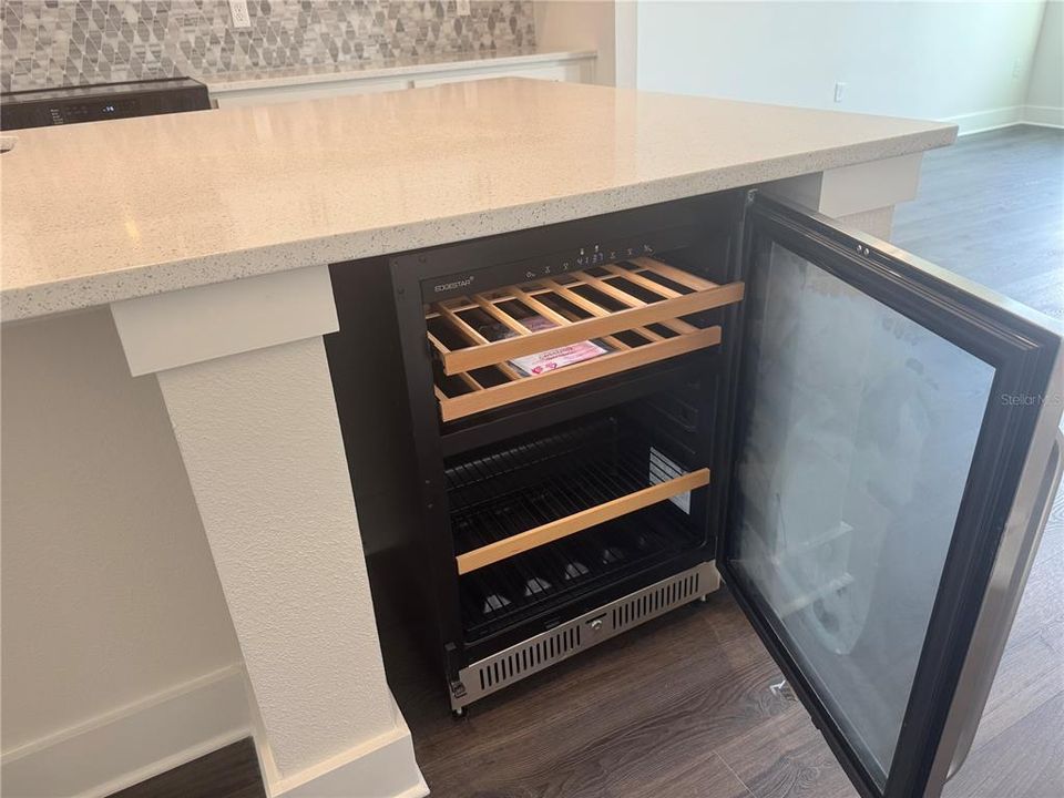 Beverage & Wine Cooler