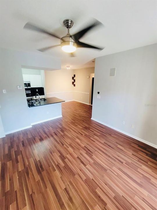 For Rent: $1,450 (1 beds, 1 baths, 753 Square Feet)