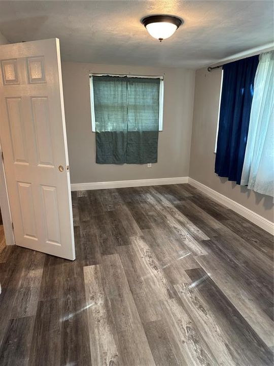 For Rent: $1,900 (3 beds, 2 baths, 1394 Square Feet)