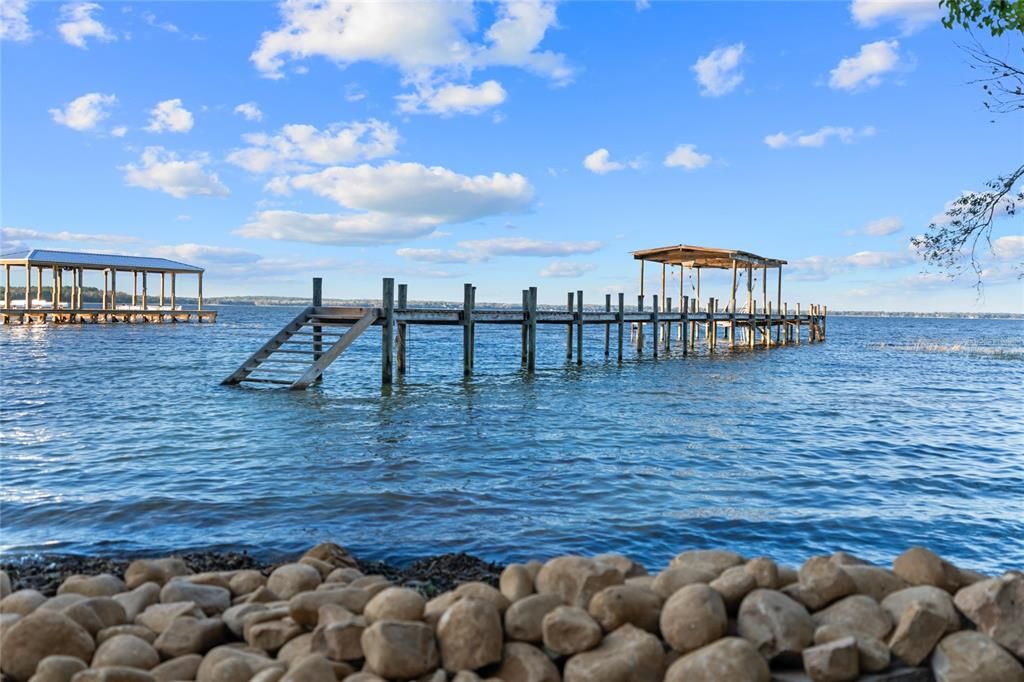 For Sale: $1,880,000 (3 beds, 2 baths, 2821 Square Feet)