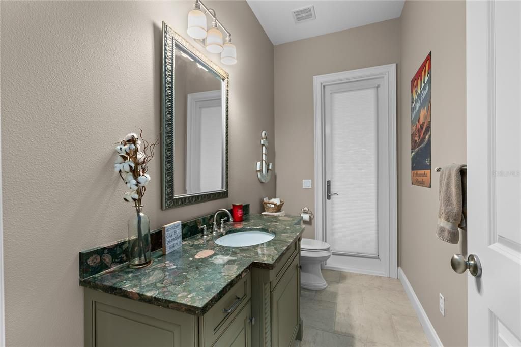 For Sale: $1,880,000 (3 beds, 2 baths, 2821 Square Feet)