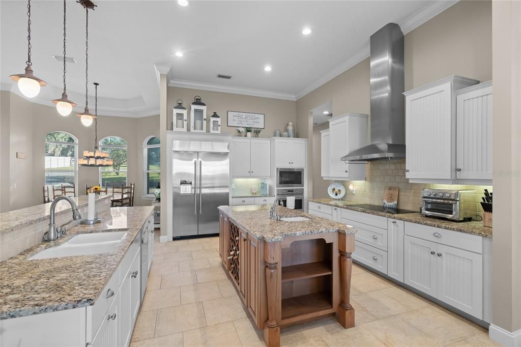 For Sale: $1,880,000 (3 beds, 2 baths, 2821 Square Feet)