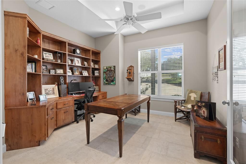 For Sale: $1,880,000 (3 beds, 2 baths, 2821 Square Feet)