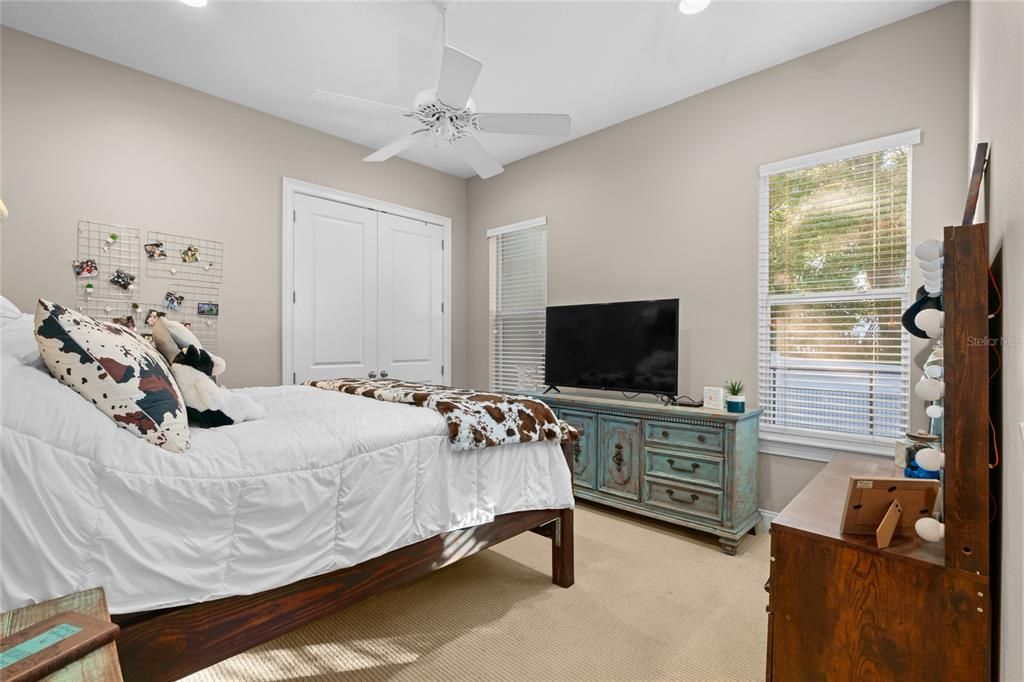 For Sale: $1,880,000 (3 beds, 2 baths, 2821 Square Feet)