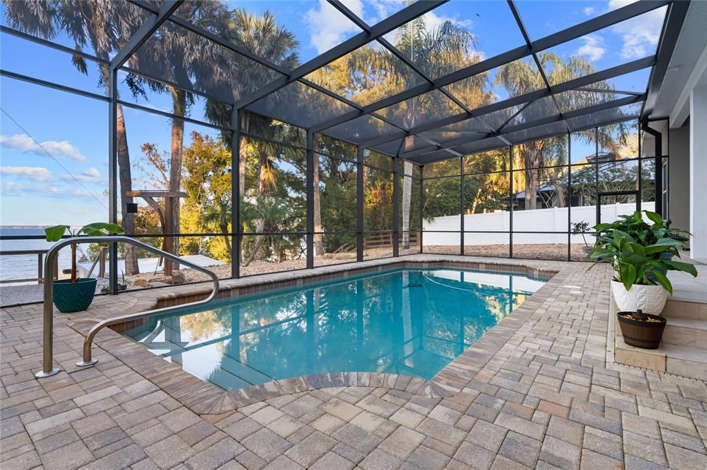 For Sale: $1,880,000 (3 beds, 2 baths, 2821 Square Feet)