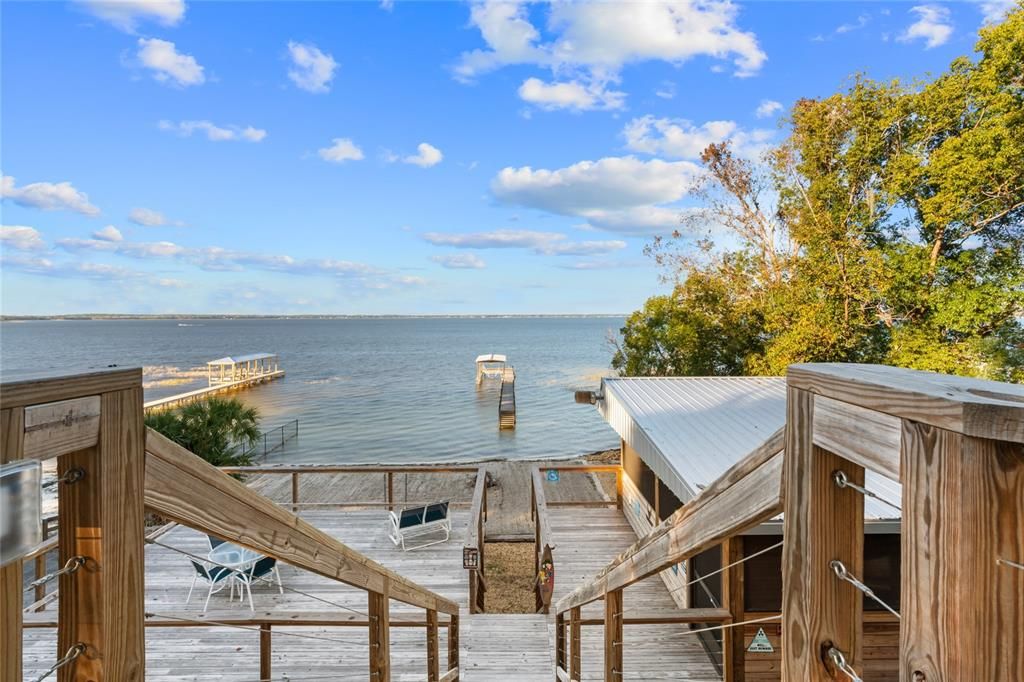 For Sale: $1,880,000 (3 beds, 2 baths, 2821 Square Feet)