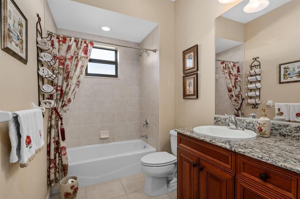 For Sale: $429,900 (3 beds, 2 baths, 1831 Square Feet)