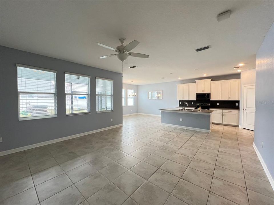 For Sale: $485,000 (4 beds, 2 baths, 2346 Square Feet)