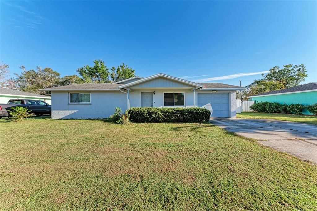 For Sale: $419,900 (3 beds, 2 baths, 1910 Square Feet)