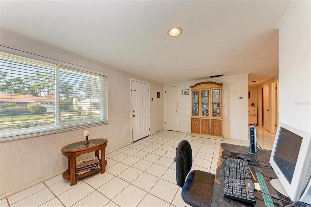 For Sale: $419,900 (3 beds, 2 baths, 1910 Square Feet)