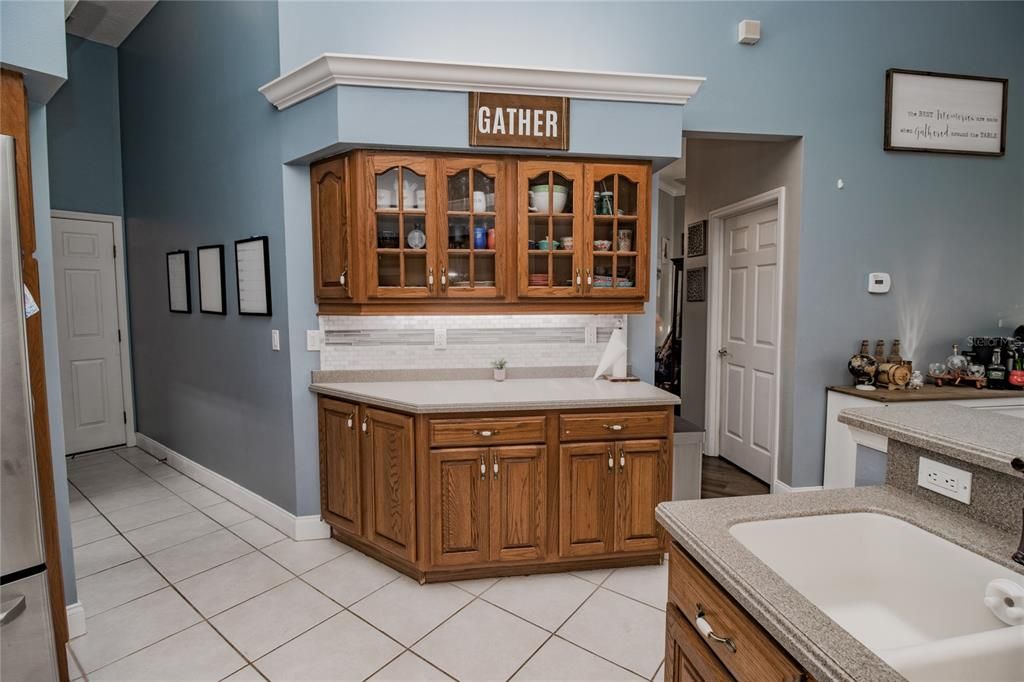 Active With Contract: $650,000 (4 beds, 3 baths, 2772 Square Feet)