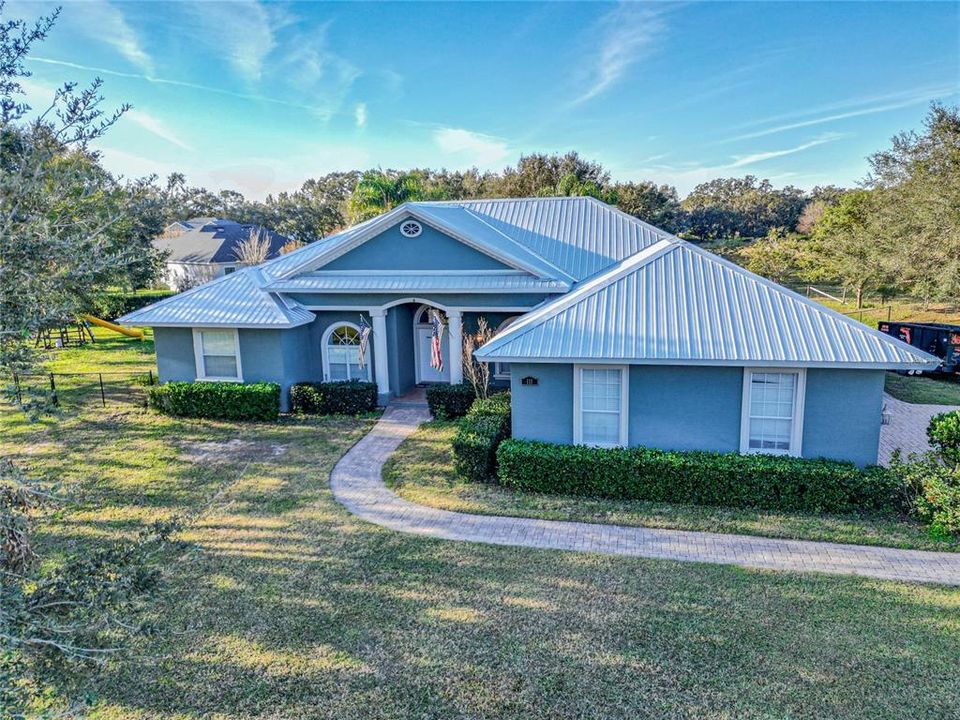 Active With Contract: $650,000 (4 beds, 3 baths, 2772 Square Feet)