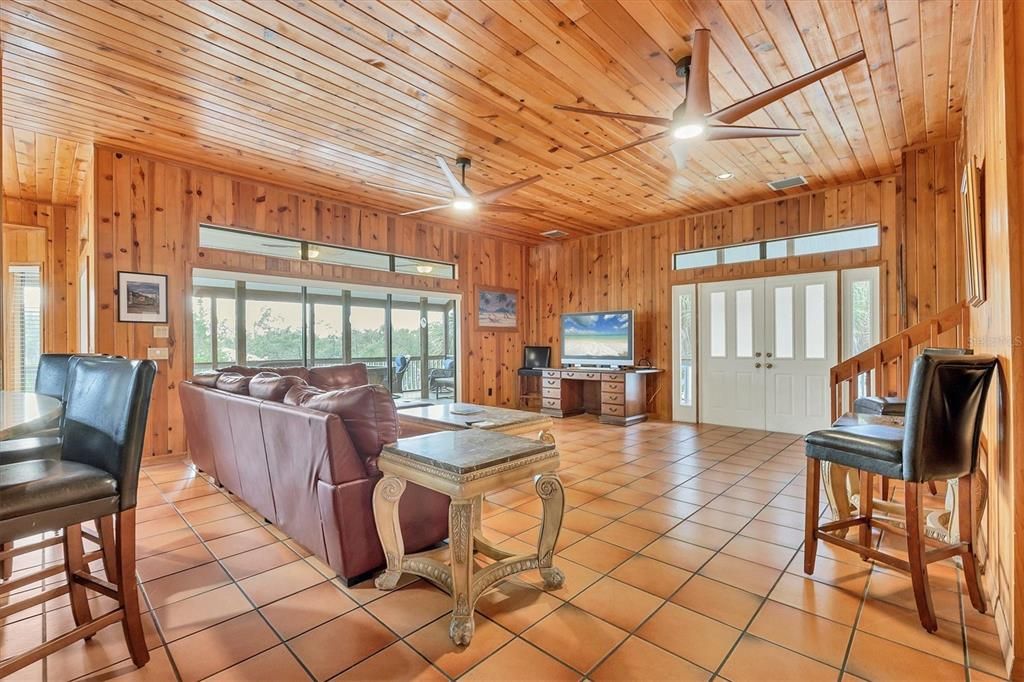 En Renta: $8,400 (3 camas, 2 baños, 1839 Pies cuadrados)