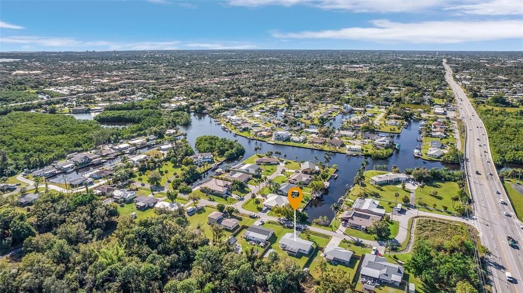 На продажу: $299,900 (3 спален, 2 ванн, 1380 Квадратных фут)