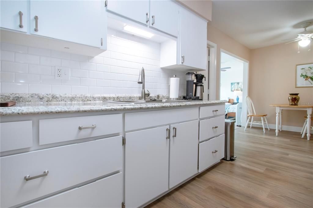 For Sale: $239,000 (2 beds, 1 baths, 1308 Square Feet)