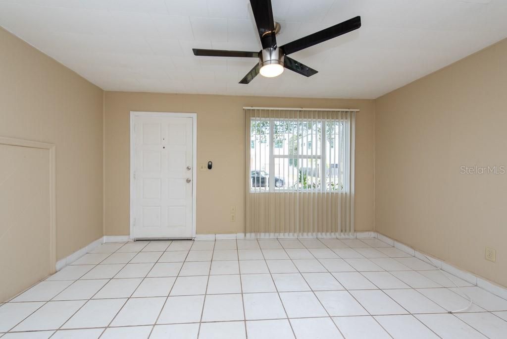 For Rent: $2,750 (2 beds, 2 baths, 1070 Square Feet)