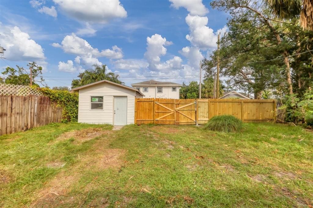 For Sale: $499,999 (3 beds, 2 baths, 1113 Square Feet)